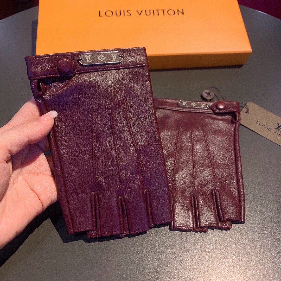 ✨✨2025⚡️LV新品短款手套，时尚机车🚗手套，秋冬新品布内里，时尚🌺上手超舒适柔软、百搭！集美女神必