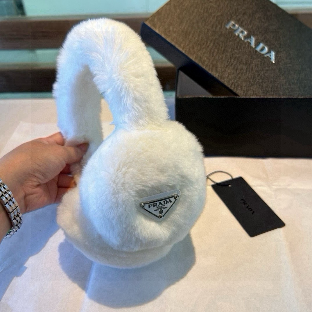 普拉达👑疯狂打call值得拥有💫💕人间白富美,网红明星同款😍LV滑雪耳罩，日常保暖☺出行必备✈️滑雪日常
