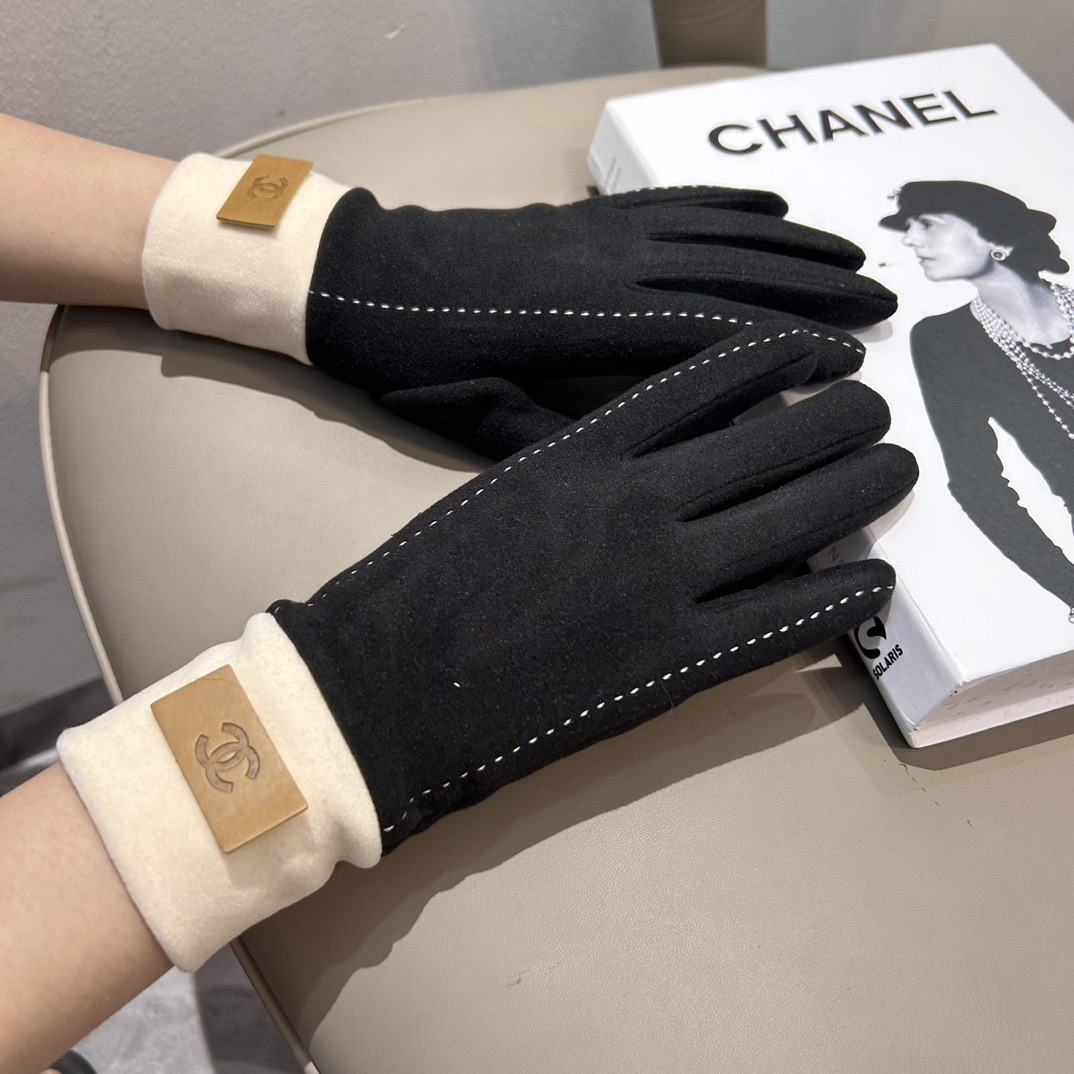 2025新款Chanel香奈儿专柜新品羊毛手套，时尚手套，秋冬保暖加绒内里，上手超舒适柔软、百搭！均码