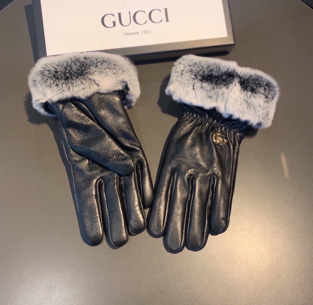 GUCCI古奇2025秋冬懒兔毛触屏手套👍女神集美们必备✈️单品，值得对比。。同款不同品质，秒杀市场差产