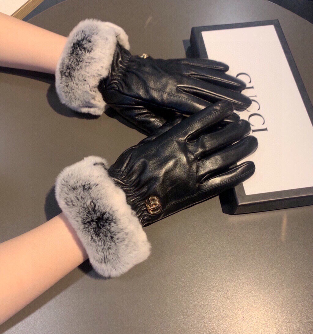 GUCCI古奇2025秋冬懒兔毛触屏手套👍女神集美们必备✈️单品，值得对比。。同款不同品质，秒杀市场差产