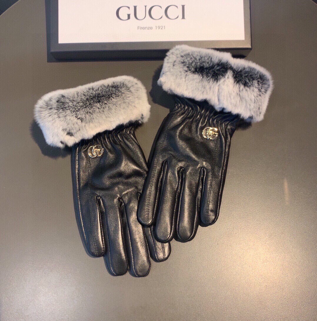 GUCCI古奇2025秋冬懒兔毛触屏手套👍女神集美们必备✈️单品，值得对比。。同款不同品质，秒杀市场差产