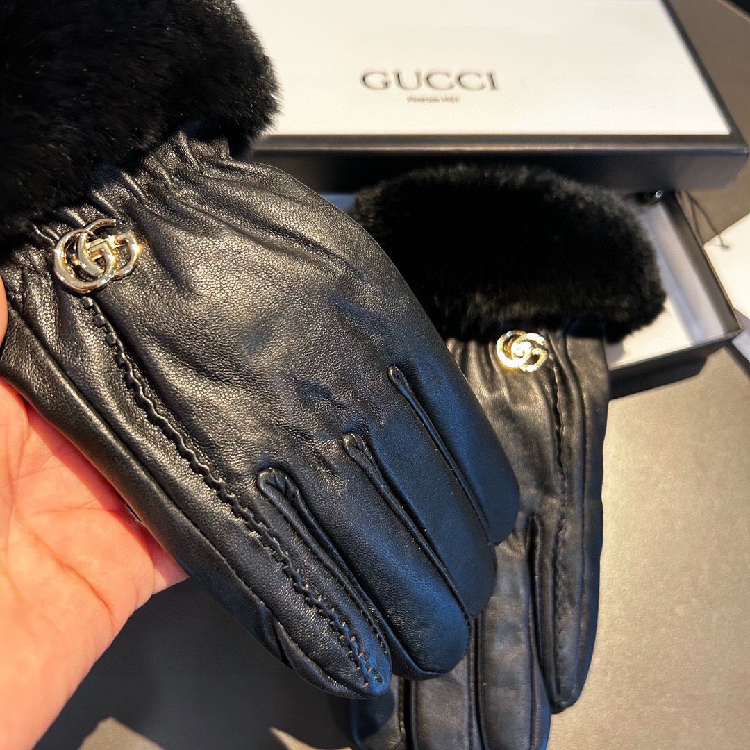 GUCCI古奇2025秋冬懒兔毛触屏手套👍女神集美们必备✈️单品，值得对比。。同款不同品质，秒杀市场差产