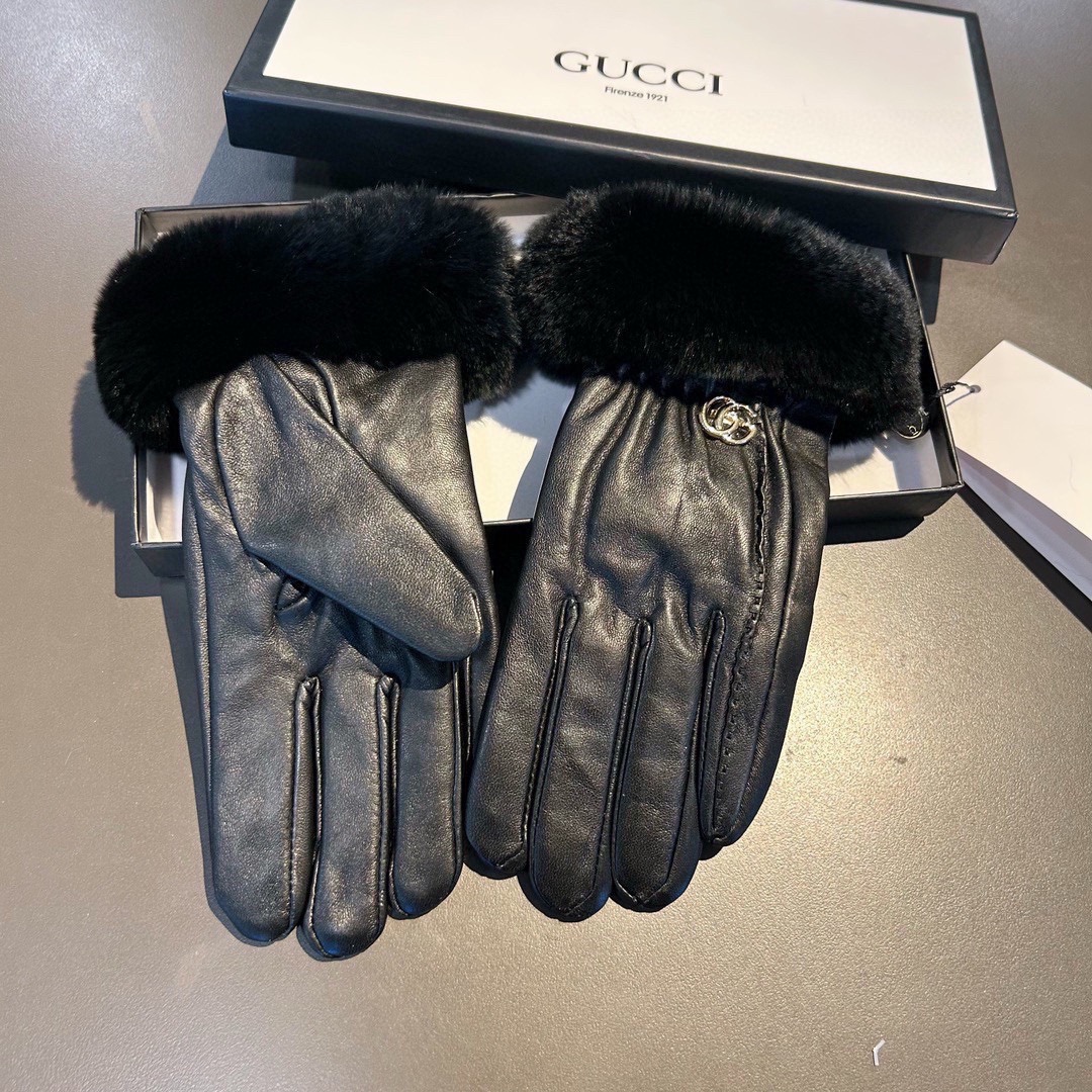 GUCCI古奇2025秋冬懒兔毛触屏手套👍女神集美们必备✈️单品，值得对比。。同款不同品质，秒杀市场差产