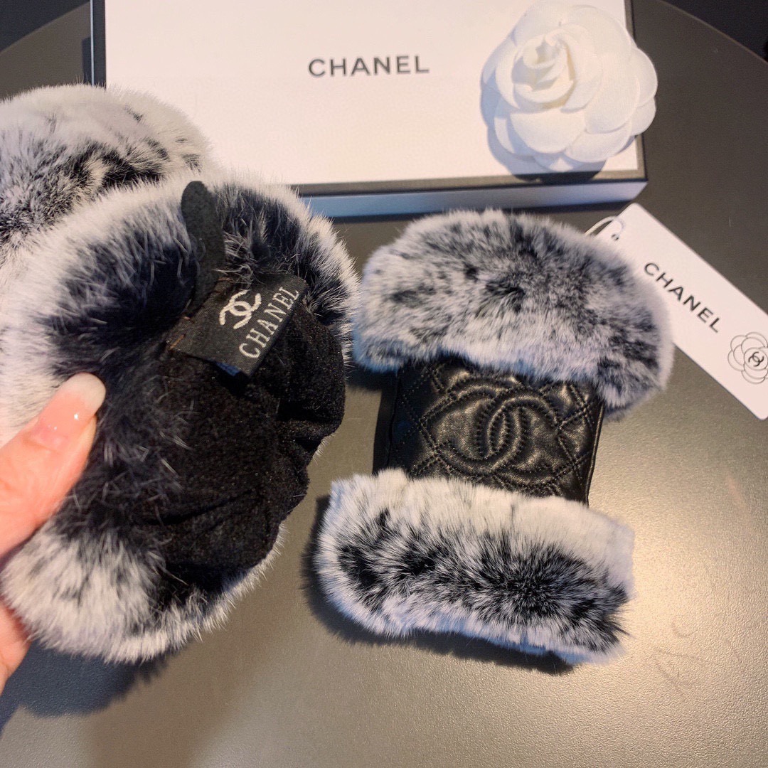 Chanel 香奈儿2025秋冬懒兔毛棱格羊皮手套👍值得对比。。同款不同品质，秒杀市场差产品，进口一级羊