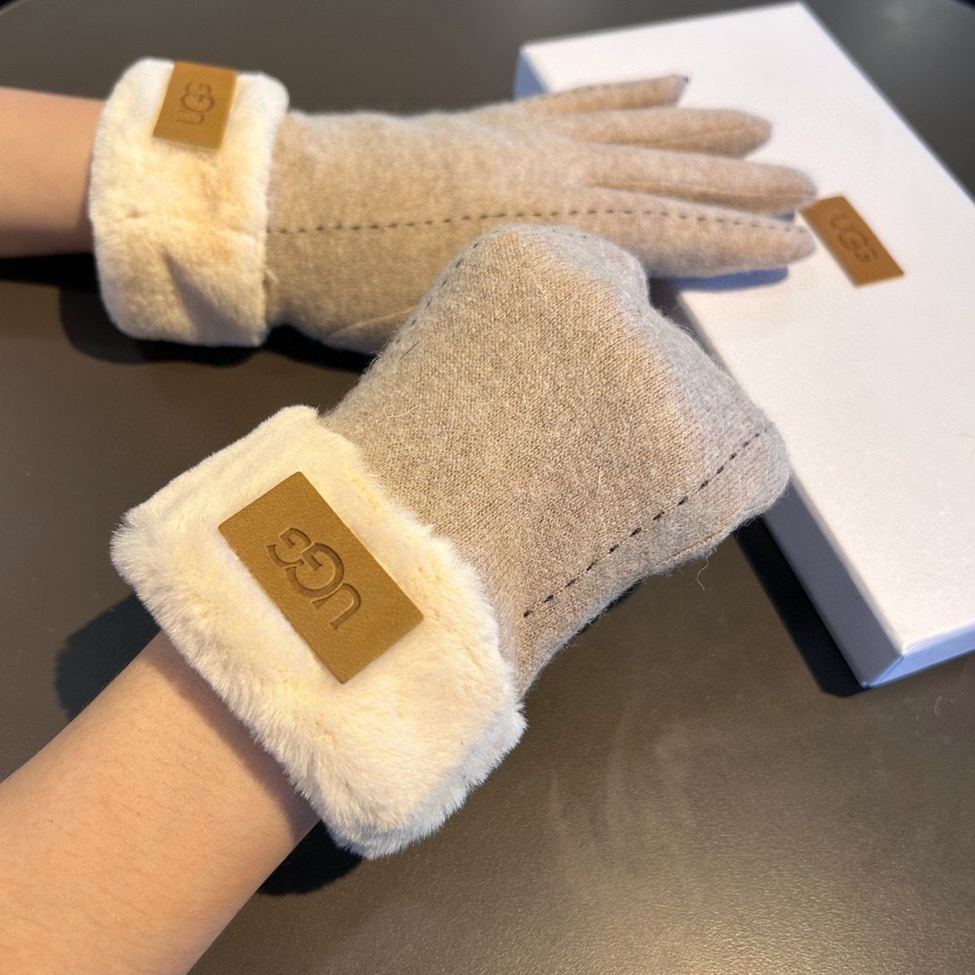 UGG2025秋冬懒兔毛羊毛手套👍值得对比。。同款不同品质，秒杀市场差产品，羊毛十懒兔毛内里加绒 🙌经典