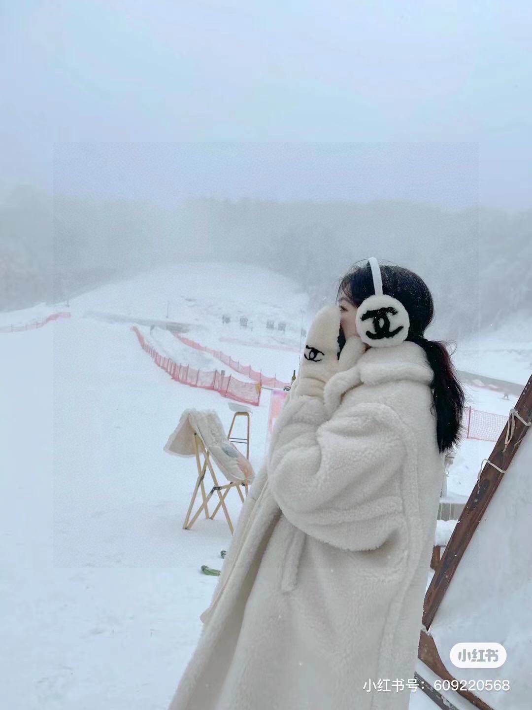 （带子可以拆下）Chanel 香奈儿2025秋冬懒兔毛长款羊皮手套👍手机触屏，值得对比。。同款不同品质，