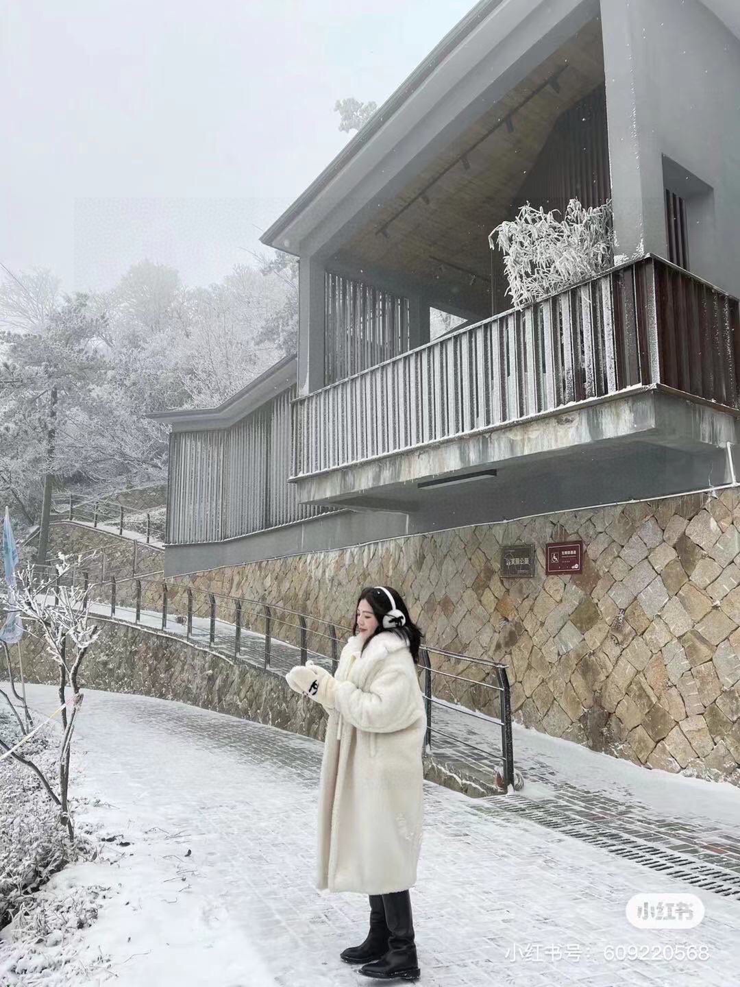 （带子可以拆下）Chanel 香奈儿2025秋冬懒兔毛长款羊皮手套👍手机触屏，值得对比。。同款不同品质，