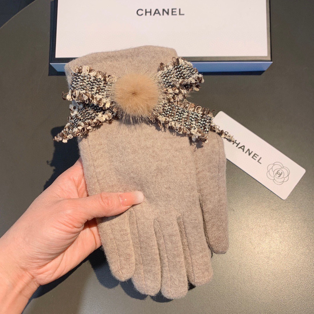 👏👏Chanel香奈儿专柜新品羊毛手套，时尚手套，秋冬保暖加绒内里，超嗲蝴蝶结🎀，上手超舒适柔软、百搭！