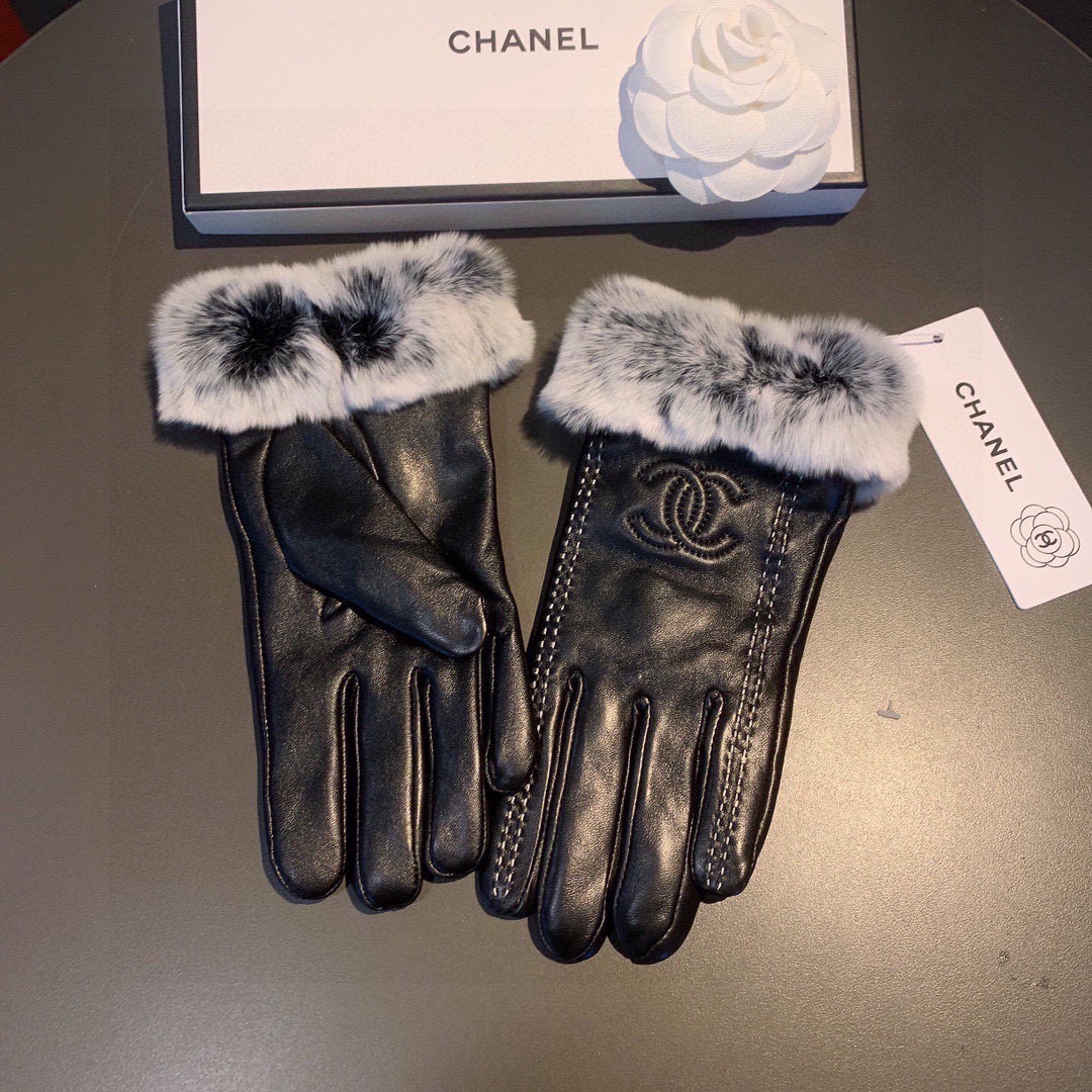 Chanel 香奈儿2025秋冬懒兔毛羊皮手套👍手机触屏，值得对比。。同款不同品质，秒杀市场差产品，进口