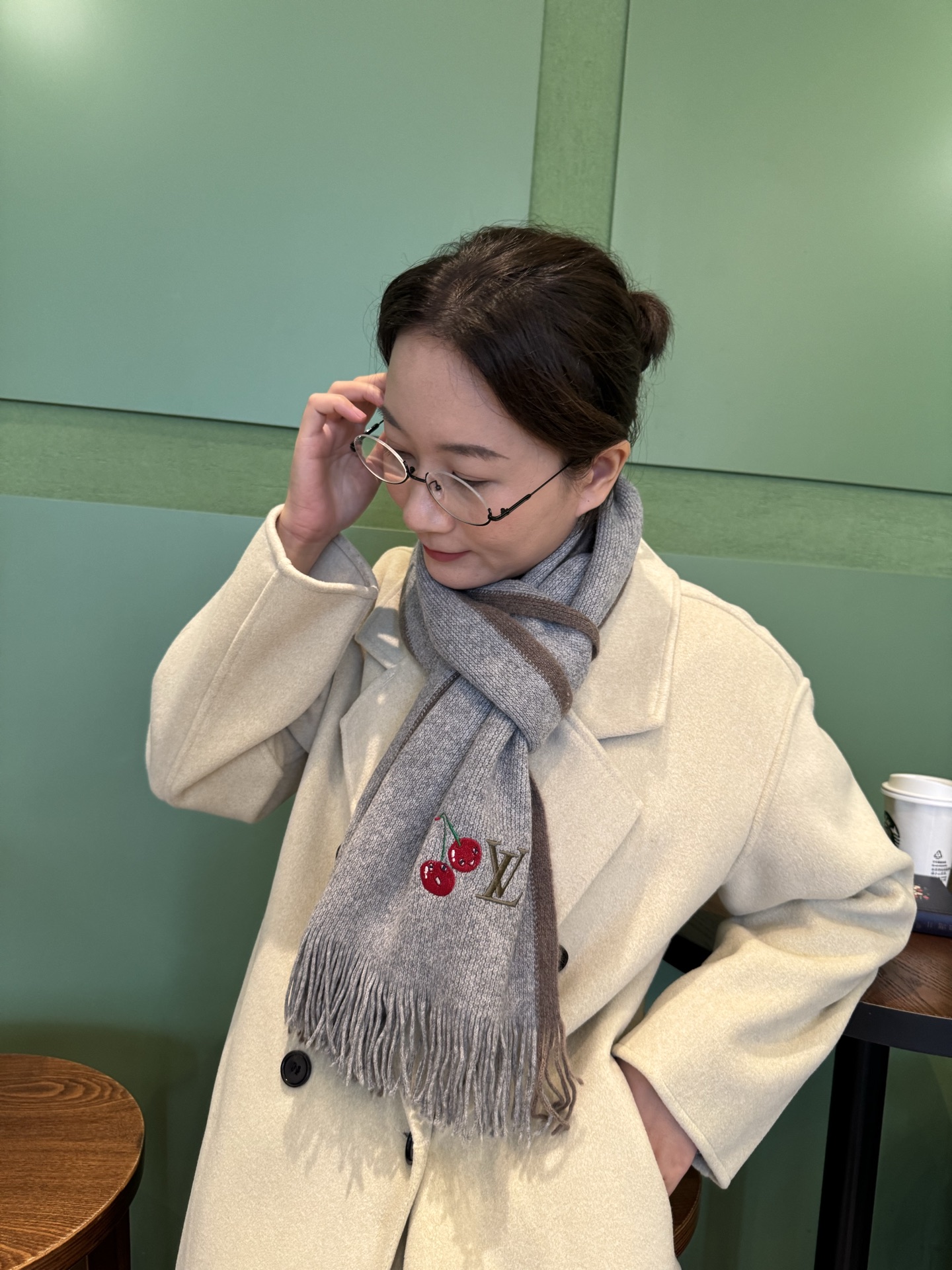 Louis Vuitton Lv新款 高端羊绒针织围巾 出口尾单 客供 羊绒纱线 这款织法比较难 又很费纱线