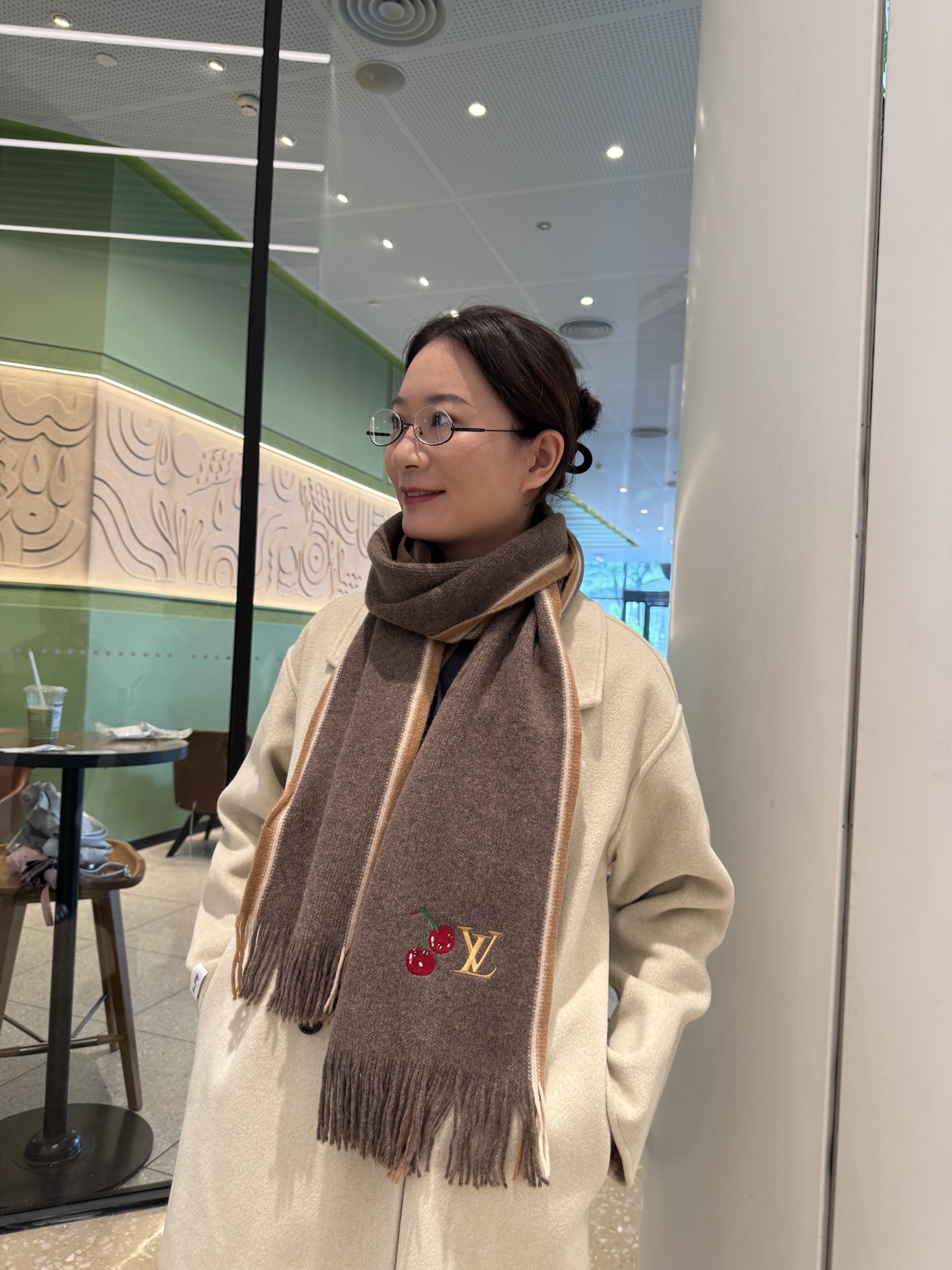 Louis Vuitton Lv新款 高端羊绒针织围巾 出口尾单 客供 羊绒纱线 这款织法比较难 又很费纱线