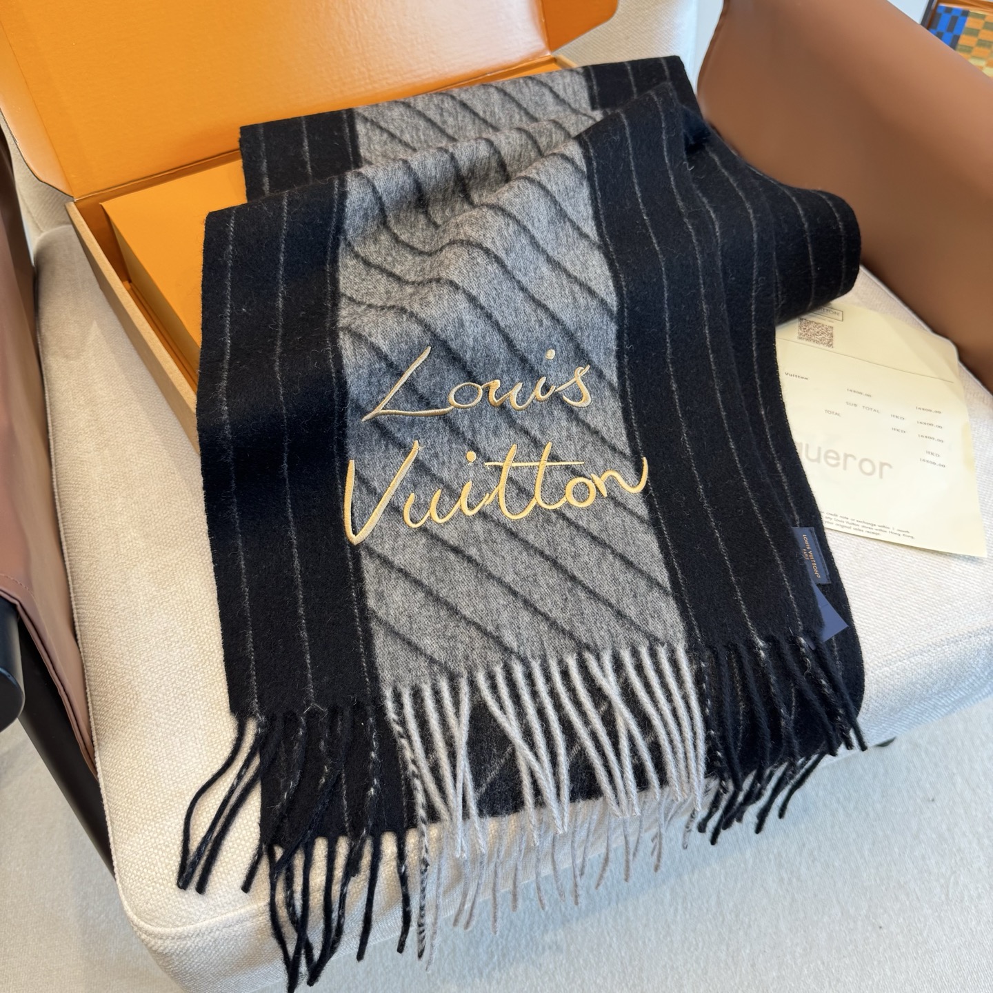 Louis Vuitton Lv羊绒围巾送给 重磅上新 渠道 硬货～出口意大利 客供面料100%羊绒 手感软糯