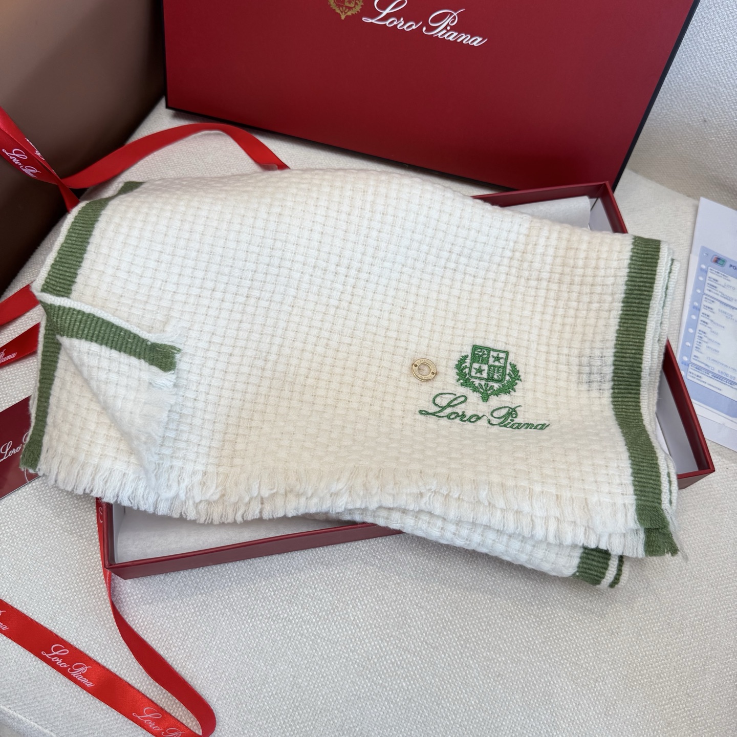 Loro Piana Loro Piana · 诺悠翩雅 【 发售 贸易公司尾单 山羊绒编织围巾】送人自留都太高大上了 重磅上新