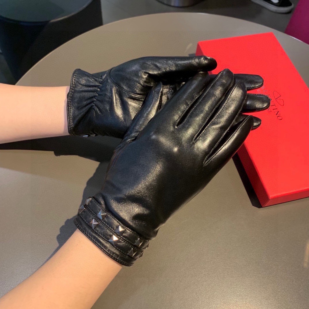 2026新款独家首发‼华伦天奴VALENTINO长款触屏女款手套【原单品质】官网同步女士新款高档羊皮手套🎉🎉女神首选 不