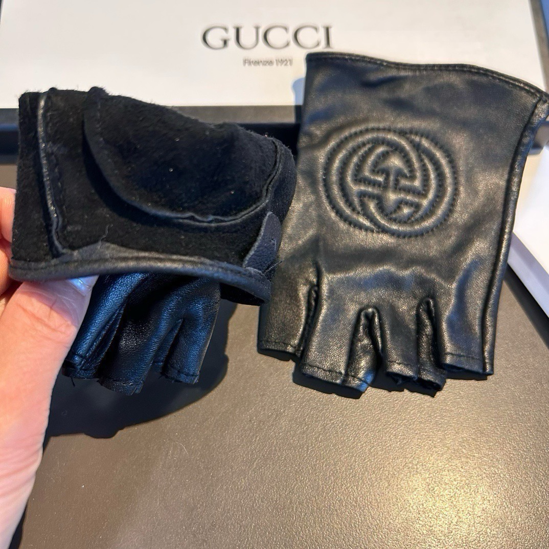 2026新款独家首发‼️触屏手套 Gucci古奇新款高档羊皮手套🎉🎉女神集美们首选 不可错过💁💁百分百选用进口羊皮 皮质