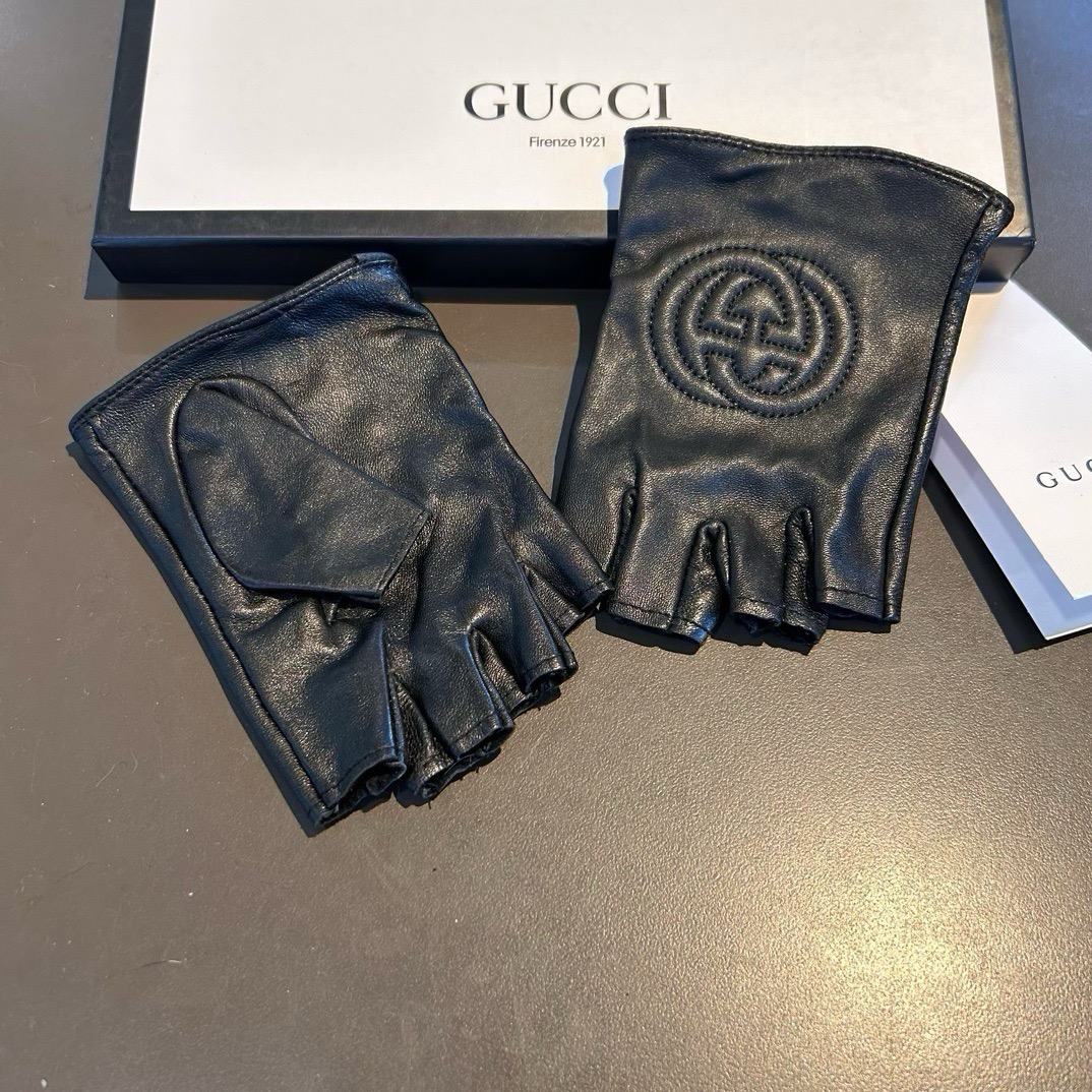 2026新款独家首发‼️触屏手套 Gucci古奇新款高档羊皮手套🎉🎉女神集美们首选 不可错过💁💁百分百选用进口羊皮 皮质
