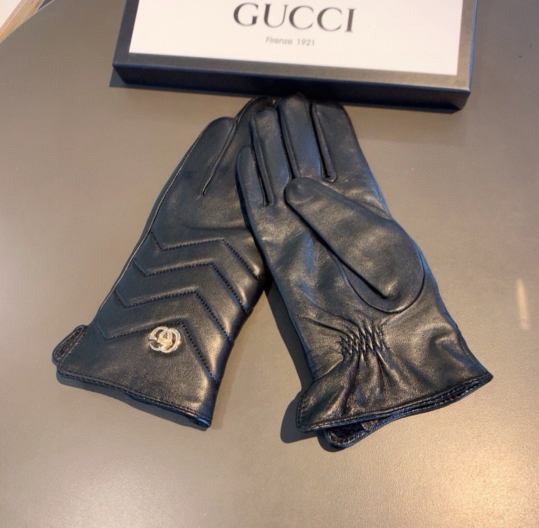 2026新款独家首发‼️触屏手套 Gucci古奇新款高档羊皮手套🎉🎉女神集美们首选 不可错过💁💁百分百选用进口羊皮 皮质