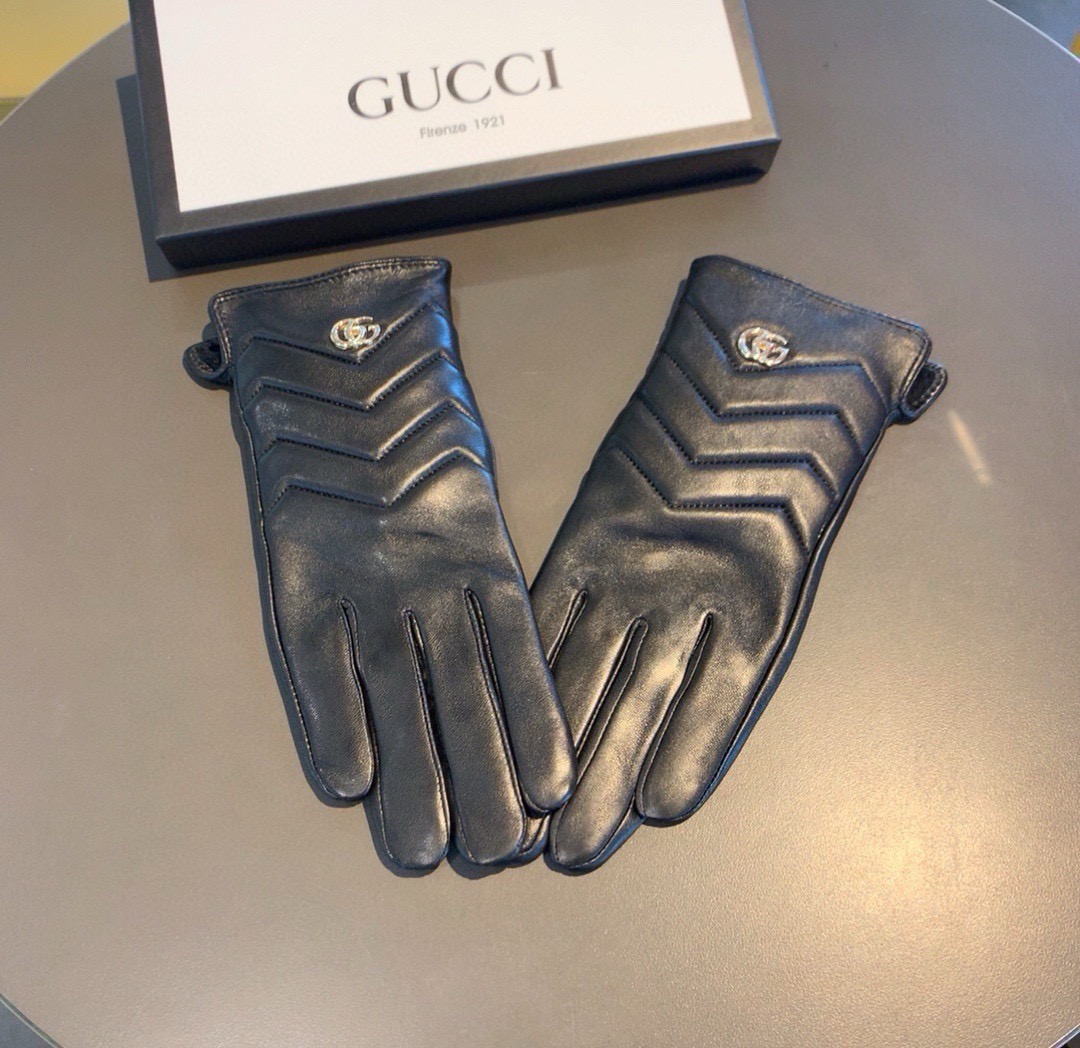 2026新款独家首发‼️触屏手套 Gucci古奇新款高档羊皮手套🎉🎉女神集美们首选 不可错过💁💁百分百选用进口羊皮 皮质