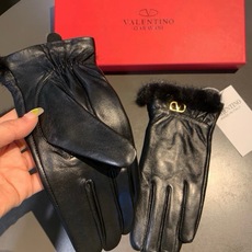 2026新款独家首发‼华伦天奴VALENTINO水貂毛边触屏女款手套【原单品质】官网同步女士新款高档羊皮手套🎉🎉女神首选 2026新款独家首发‼华伦天奴VALENTINO水貂毛边触屏女款手套【原单品质】官网同步女士新款高档羊皮手套🎉🎉女神首选