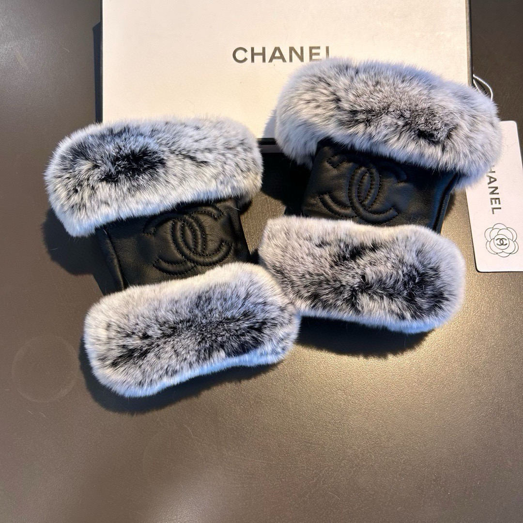 Chanel 香奈儿2026秋冬懒兔毛羊皮手套👍手机触屏，值得对比。同款不同品质，秒杀市场差产品，进口一级羊皮➕懒兔毛内