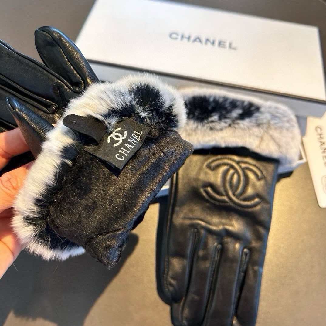 Chanel 香奈儿2026秋冬懒兔毛羊皮手套👍手机触屏，值得对比。同款不同品质，秒杀市场差产品，进口一级羊皮➕懒兔毛内