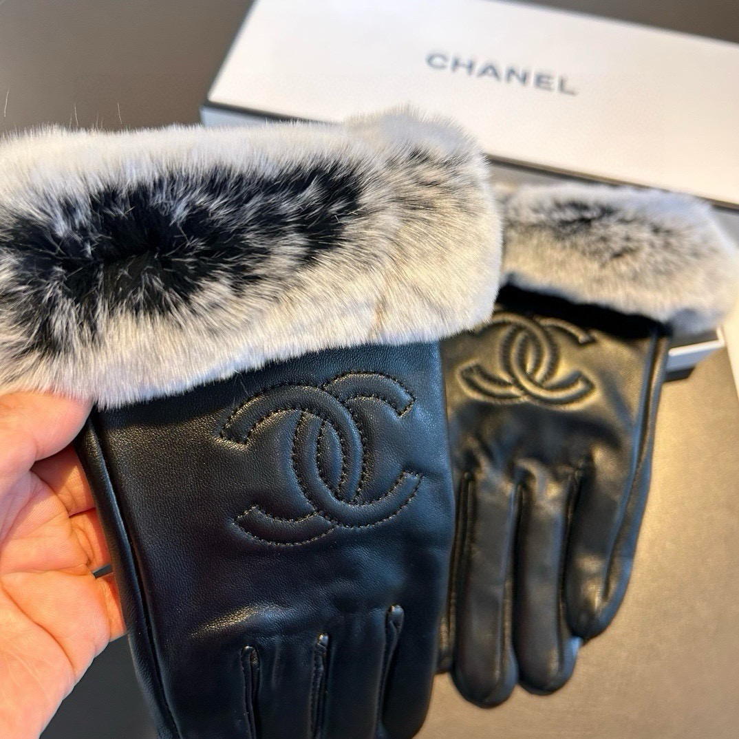 Chanel 香奈儿2026秋冬懒兔毛羊皮手套👍手机触屏，值得对比。同款不同品质，秒杀市场差产品，进口一级羊皮➕懒兔毛内