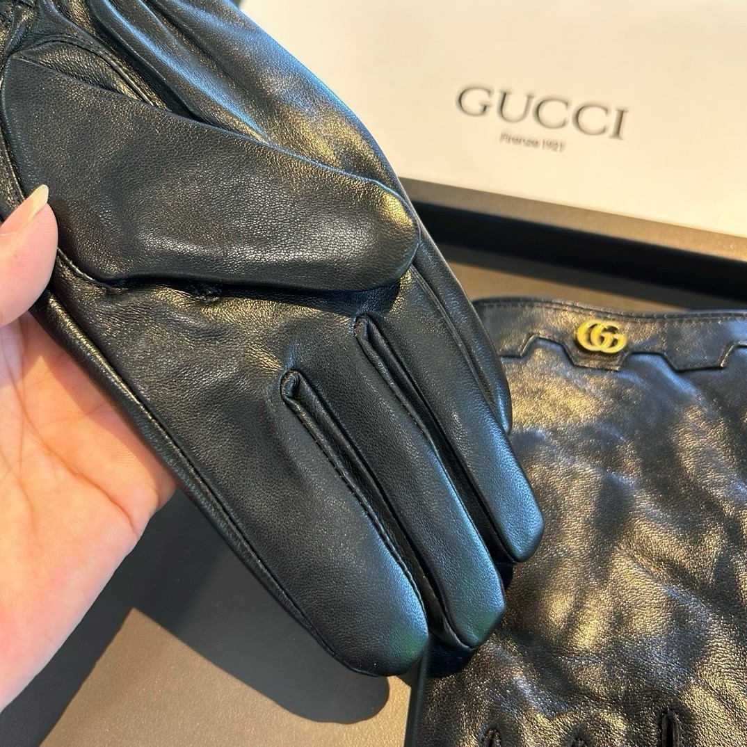 👏👏 2026新款独家首发‼️触屏手套 Gucci古奇新款U口蝴蝶结高档羊皮手套🎉🎉女神集美们首选 不可错过💁💁百分百选 👏👏 2026新款独家首发‼️触屏手套 Gucci古奇新款U口蝴蝶结高档羊皮手套🎉🎉女神集美们首选 不可错过💁💁百分百选