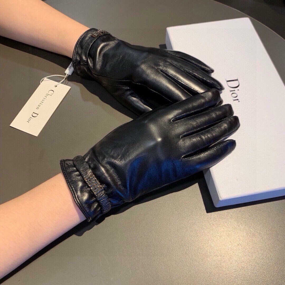 新款独家首发‼️触屏手套 Dior迪奥【原单品质】官网同步女士新款高档羊皮手套🎉🎉女神集美们首选 不可错过💁💁百分百选用