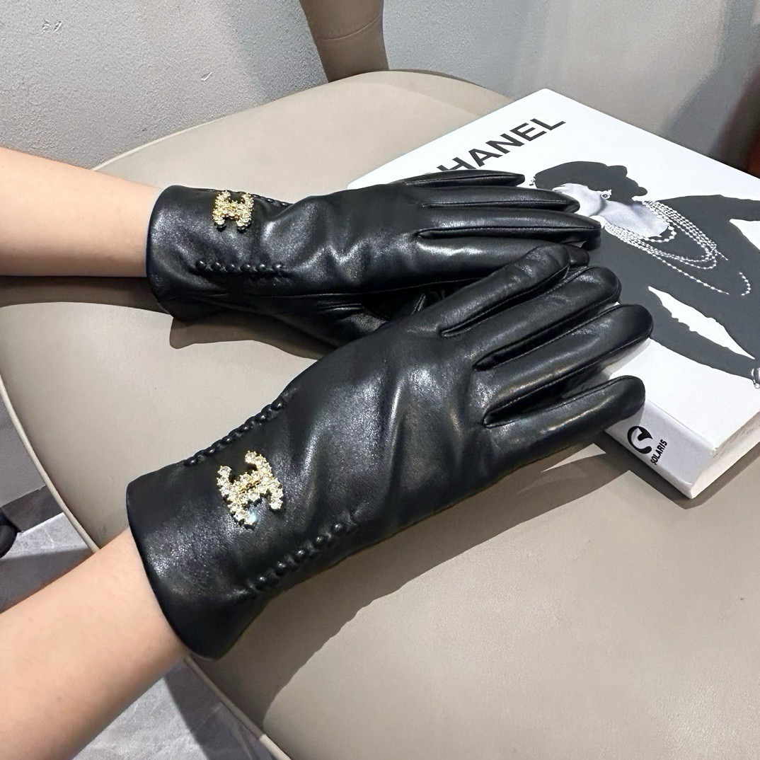 💫💫 2026新款独家首发‼触屏手套 Chanel香奈儿【原单品质】官网同步女士新款高档羊皮手套🎉🎉女神首选 不可错过💁