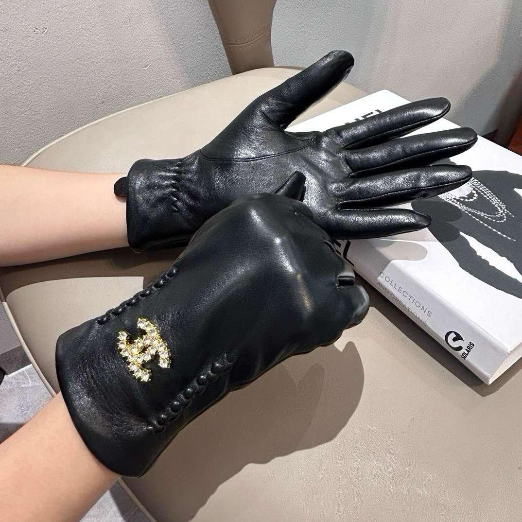 💫💫 2026新款独家首发‼触屏手套 Chanel香奈儿【原单品质】官网同步女士新款高档羊皮手套🎉🎉女神首选 不可错过💁