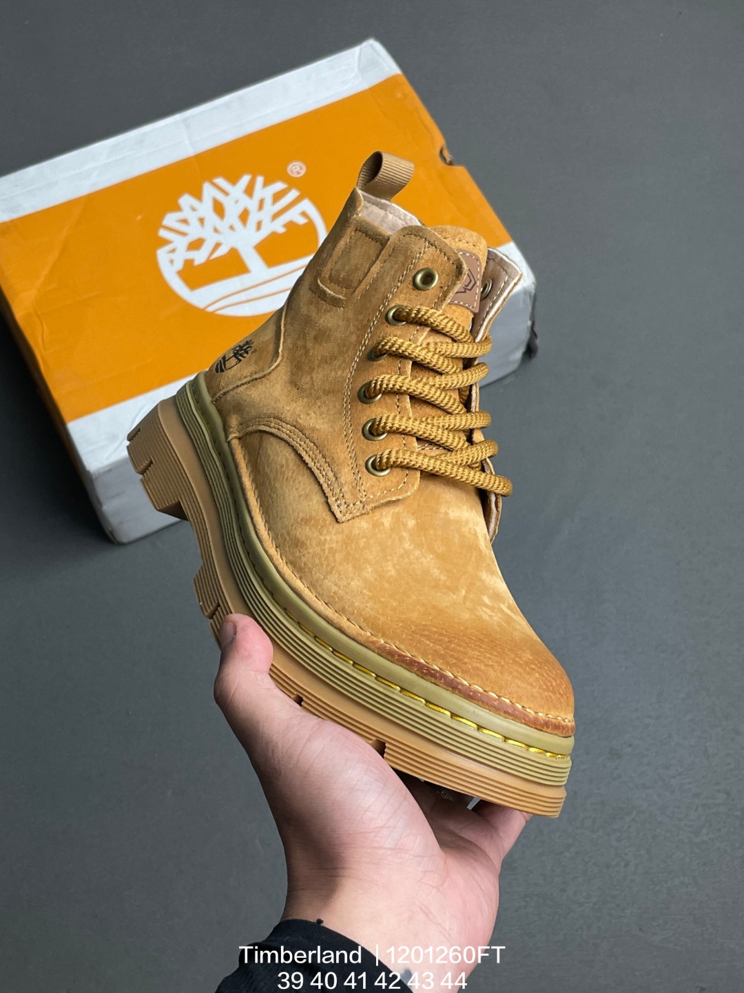 💰160
Timberland/添柏岚 25秋冬新款 经典户外休闲大黄靴
广东大厂品质 原盒原包装 面料采用意大利🇮🇹顶级磨砂细纹牛皮搭配防臭防腐真皮乳胶鞋垫给您完美的穿着体验 质量考究耐穿型男必备 专治不帅 高品质脚感一流
类型:男鞋
码数:39 40 41 42 43 44
编码:1201260.FT