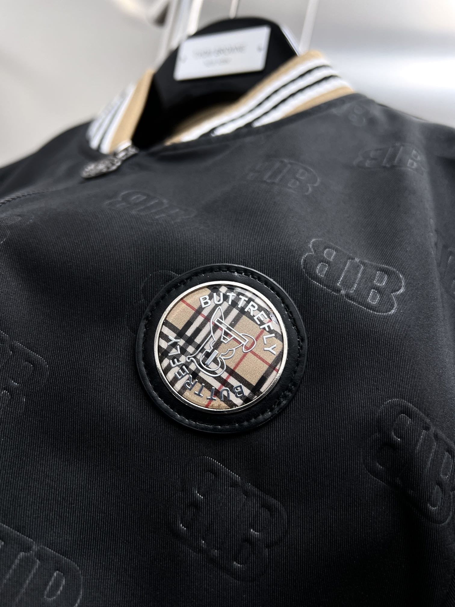 P巴宝莉Burberry2023ss新款棒球领夹克外套高端版本！专柜定制面料透气舒适度高细节无可挑剔品牌