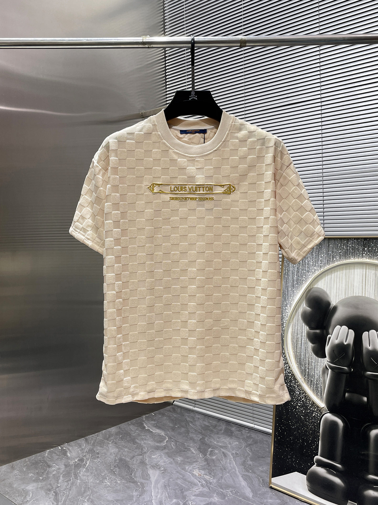 P80 Luis Vuitton LV 2026ss nuevo estilo, manga corta, camiseta, cuello redondo, versión de alta gama! Tela personalizad…