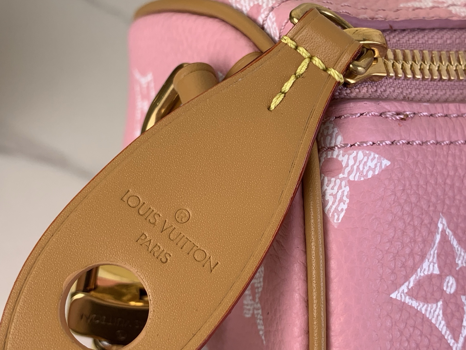 【SPEEDY BANDOULIÈRE30 手袋 】M14064粉色(全皮)本款 Speedy Band