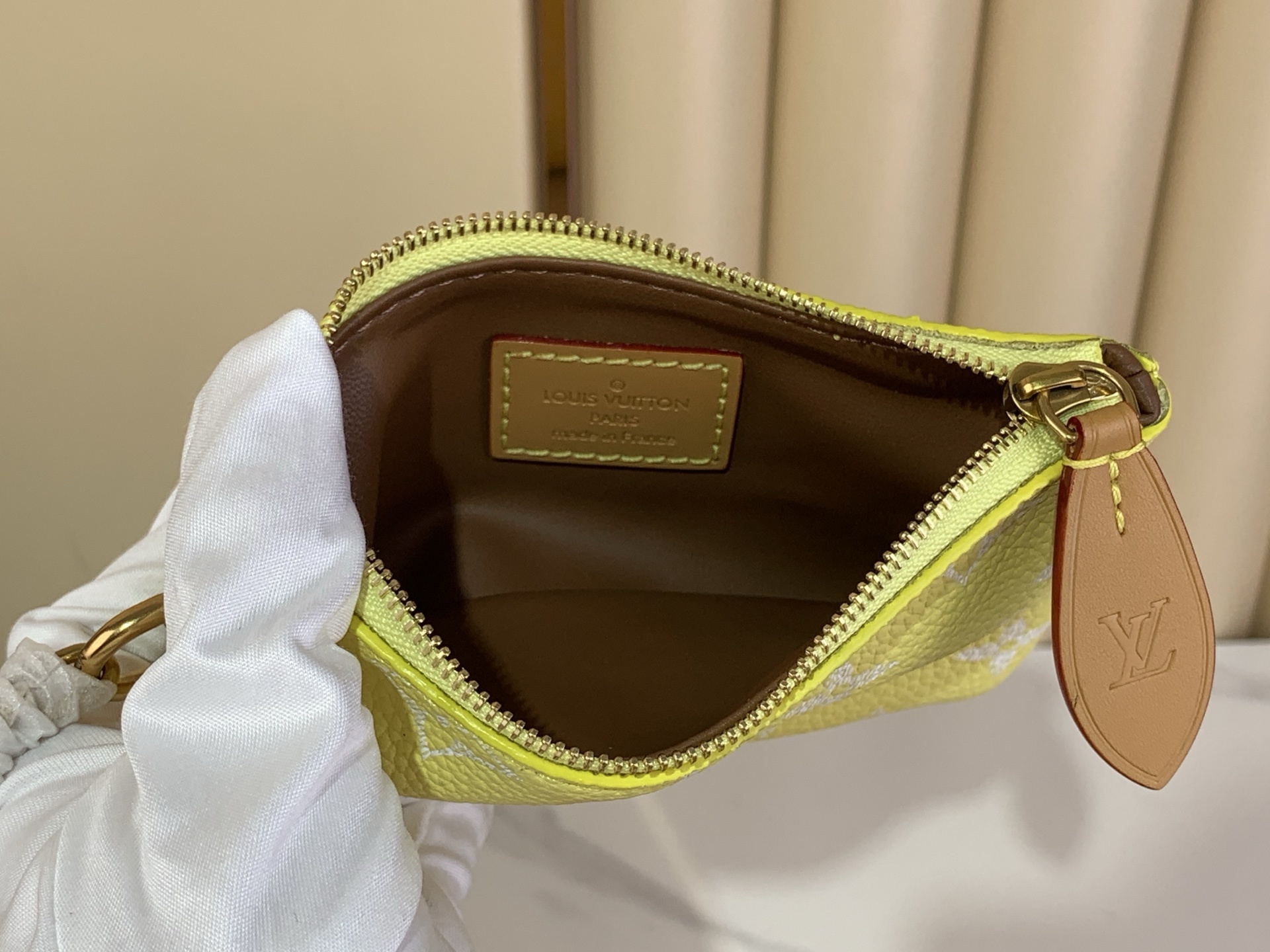 【SPEEDY BANDOULIÈRE25 手袋 】M24437 M13912 M24440柠檬黄本款