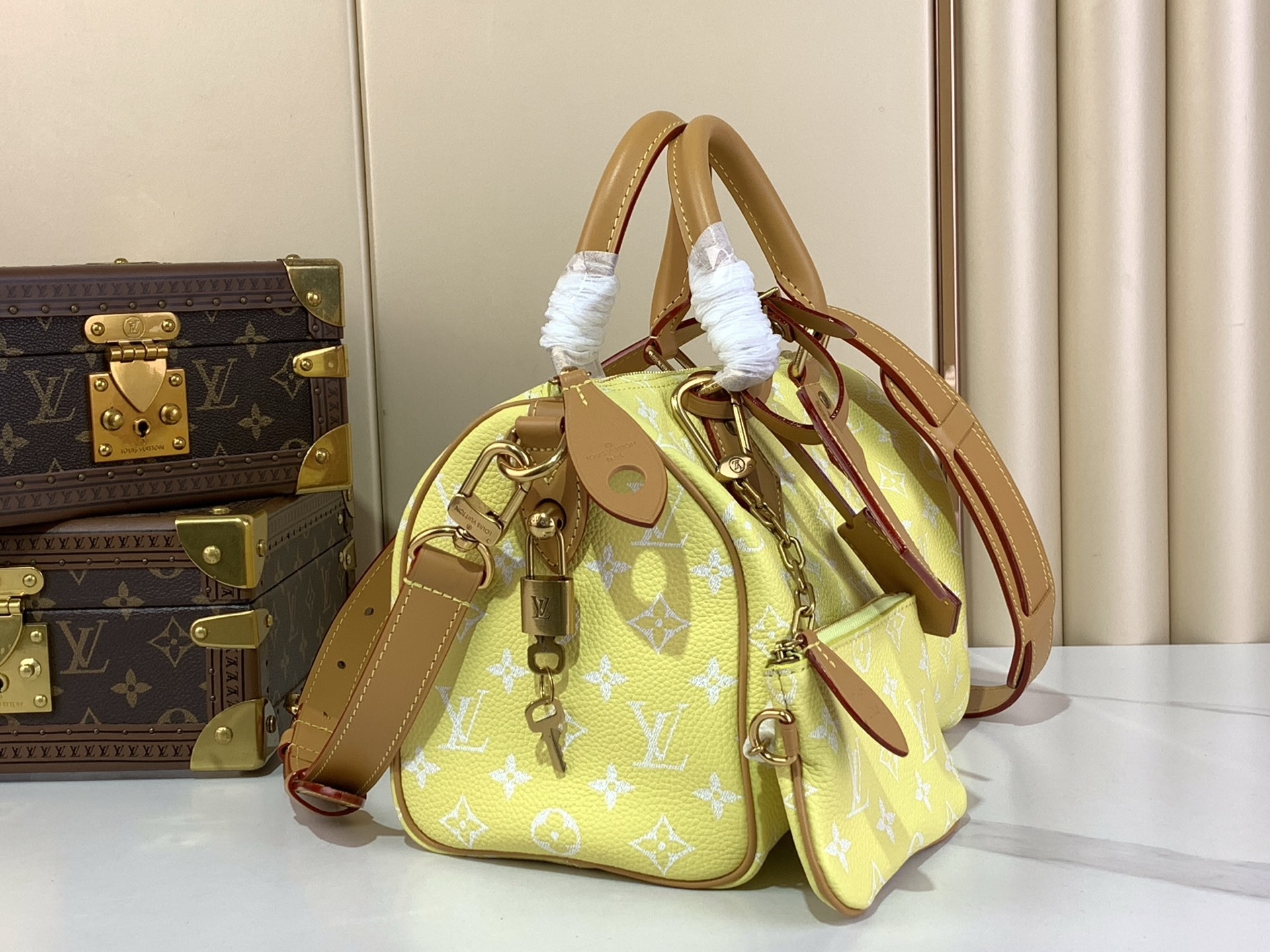 【SPEEDY BANDOULIÈRE25 手袋 】M24437 M13912 M24440柠檬黄本款