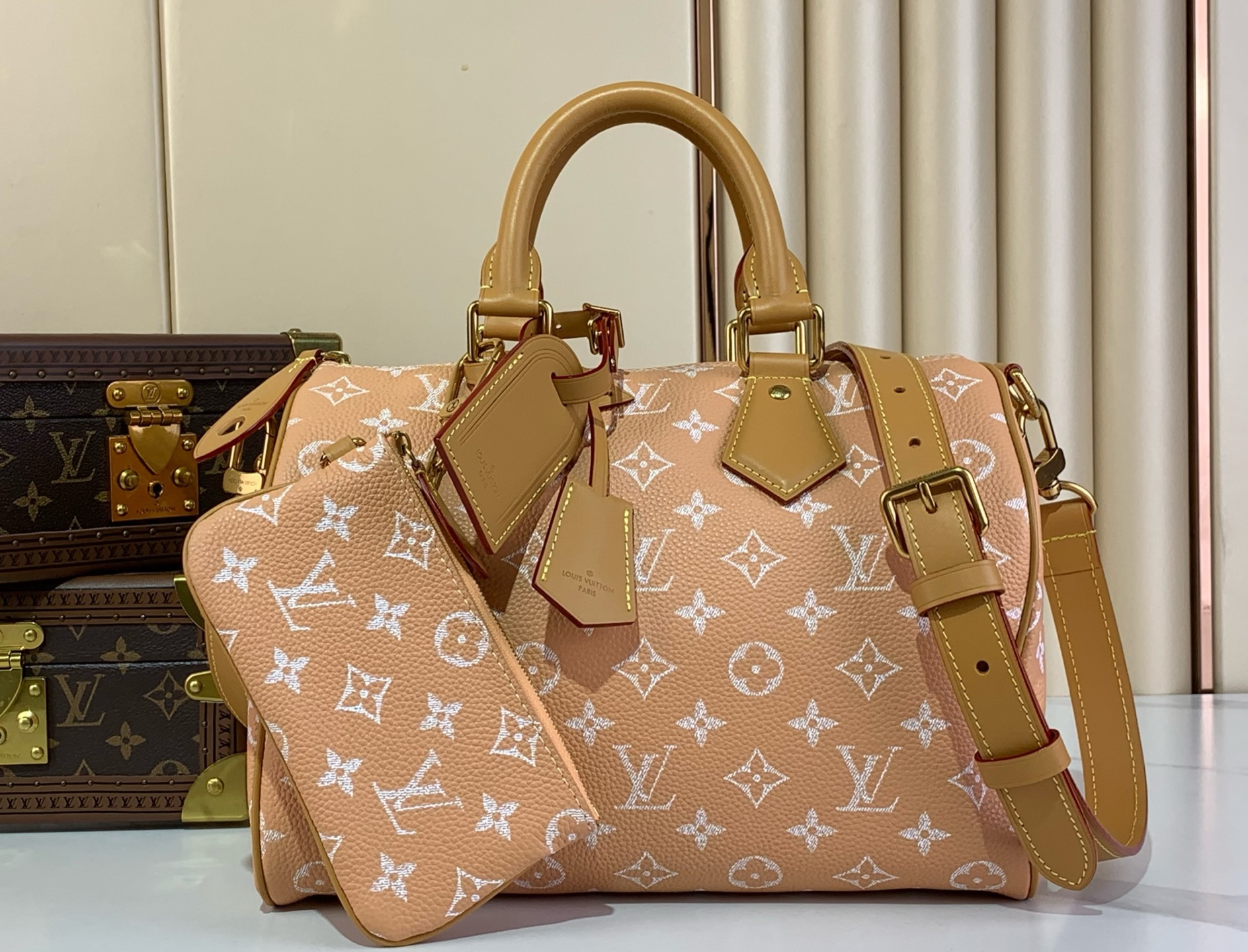 【SPEEDY BANDOULIÈRE30 手袋 】M14064柔和桃色（全皮）本款 Speedy Ba