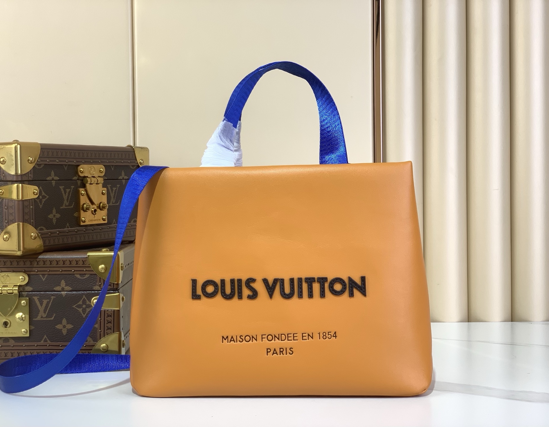 LOUIS VUITTON Mini Shopper Tote Bag, Leather, 26 x 10 x 20 cm