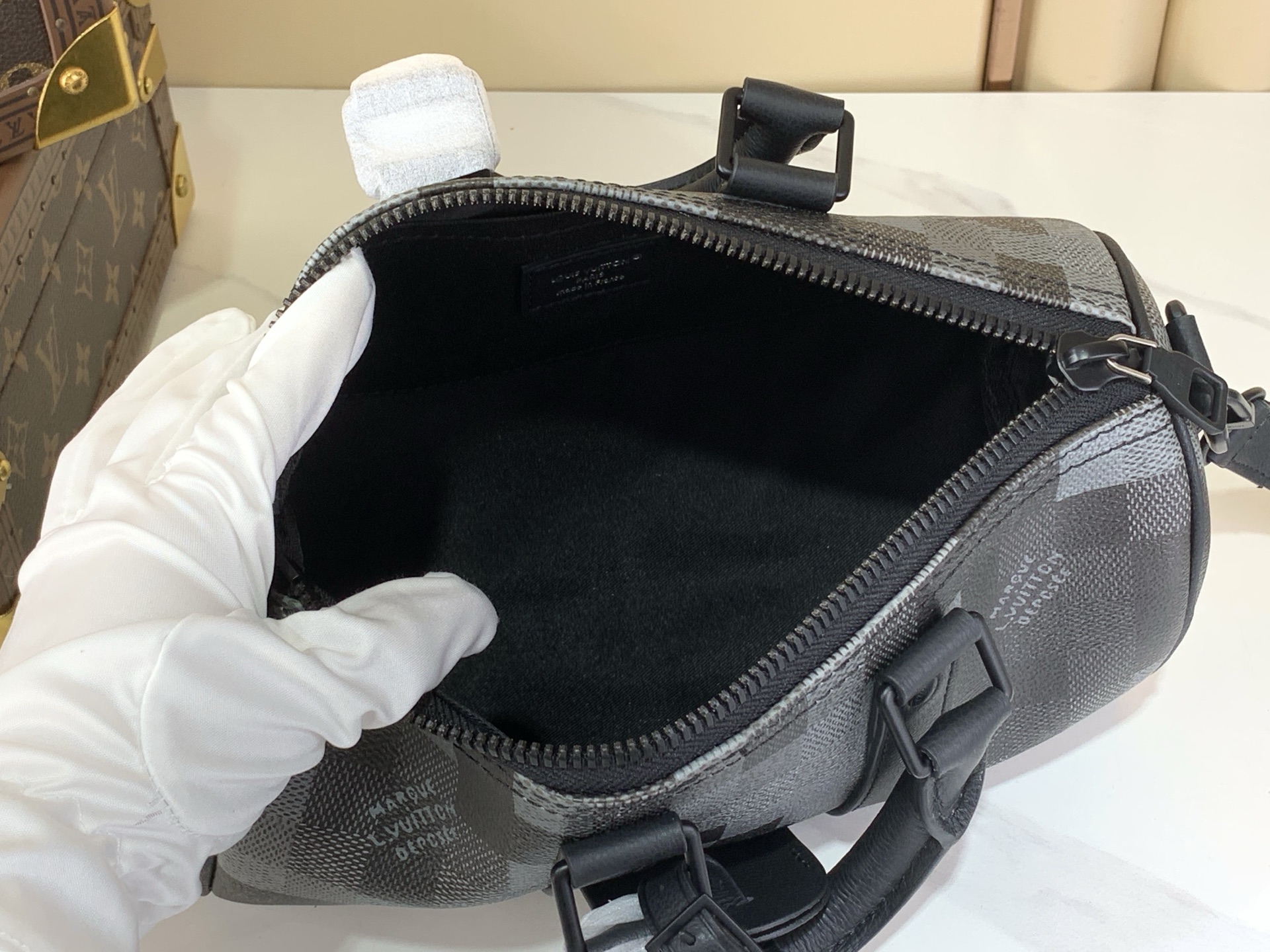 LV Style Black Canvas Travel Bag Bags Travel Bag detail image 9 from source 738375
