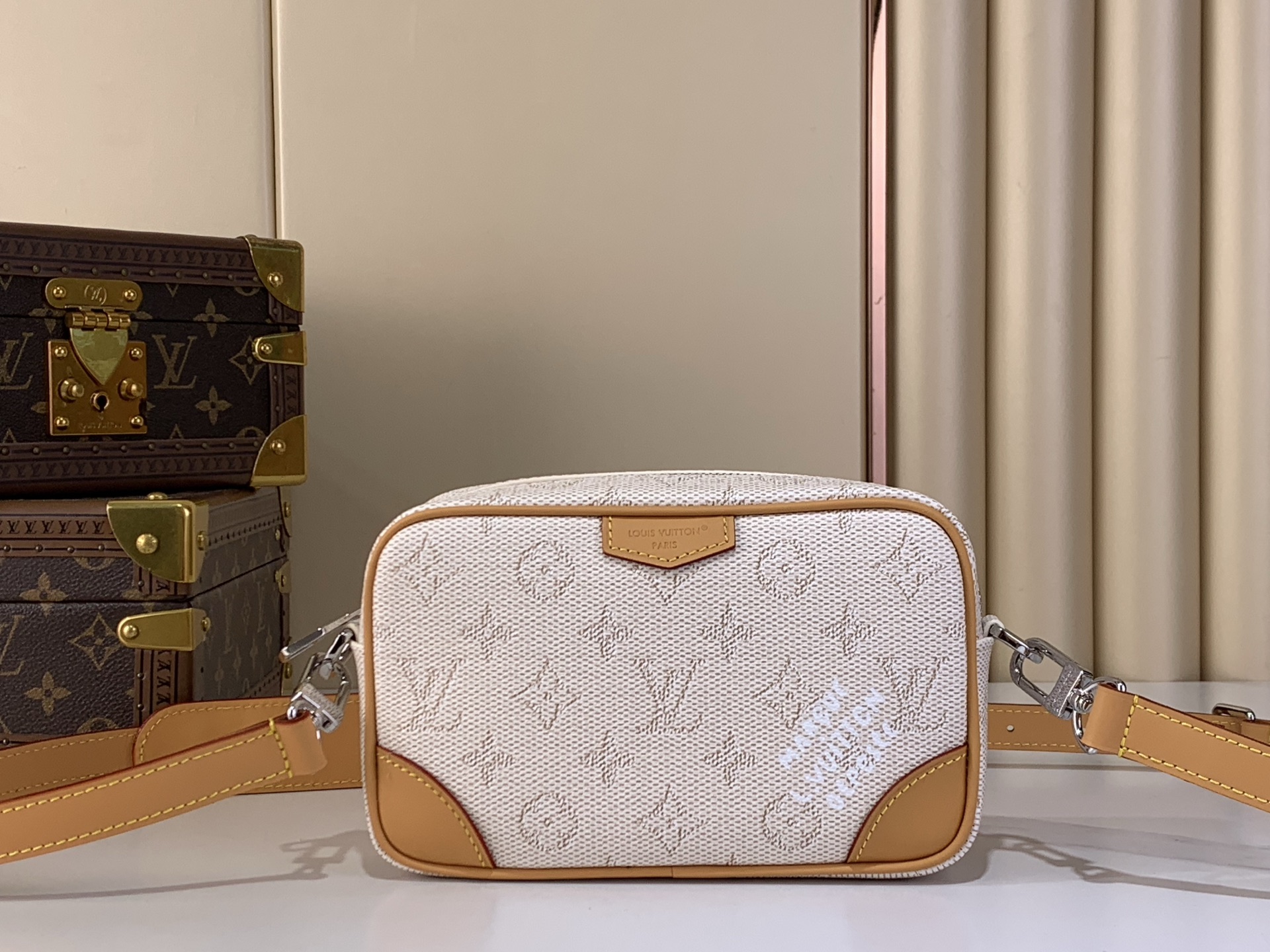 LV Style White Leather Top Handle Bag Lookbook Reference image 1