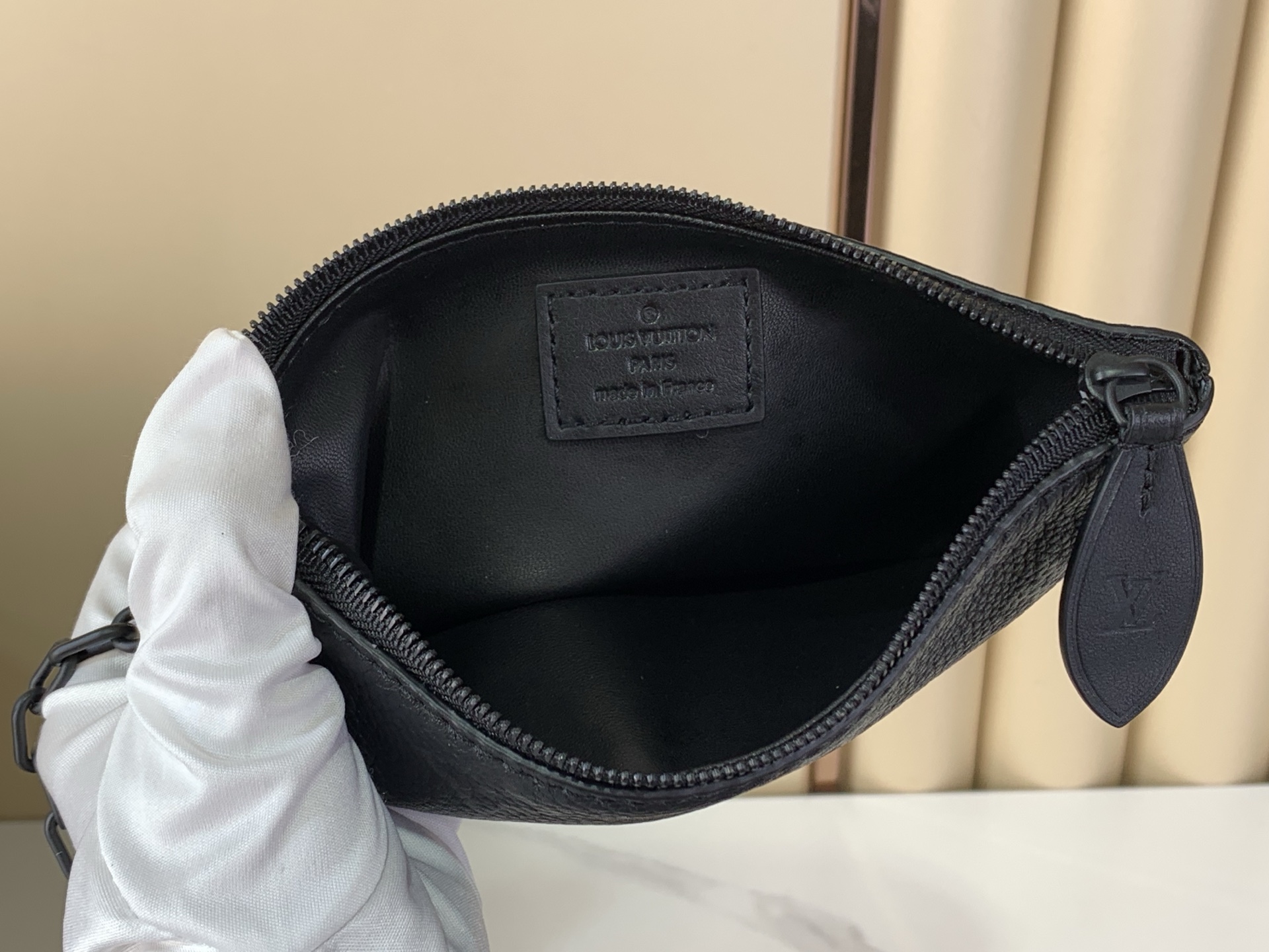LV Style Black Leather Top Handle Bag style reference detail image 7 from source 759895