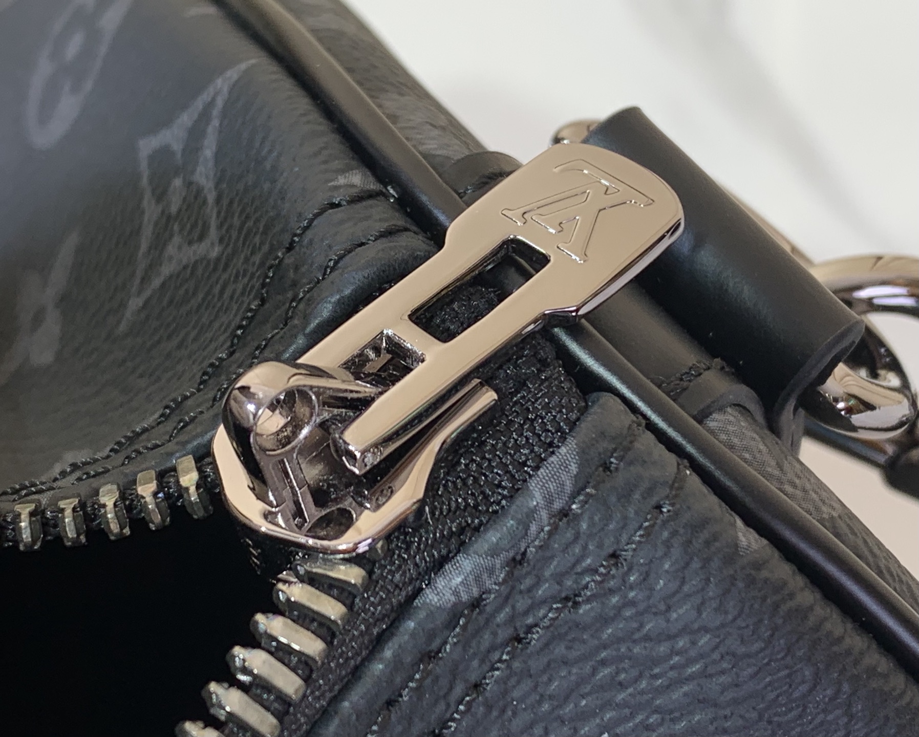 LV Style Beige Leather Travel Bag Bags Travel Bag detail image 6 from source 749932
