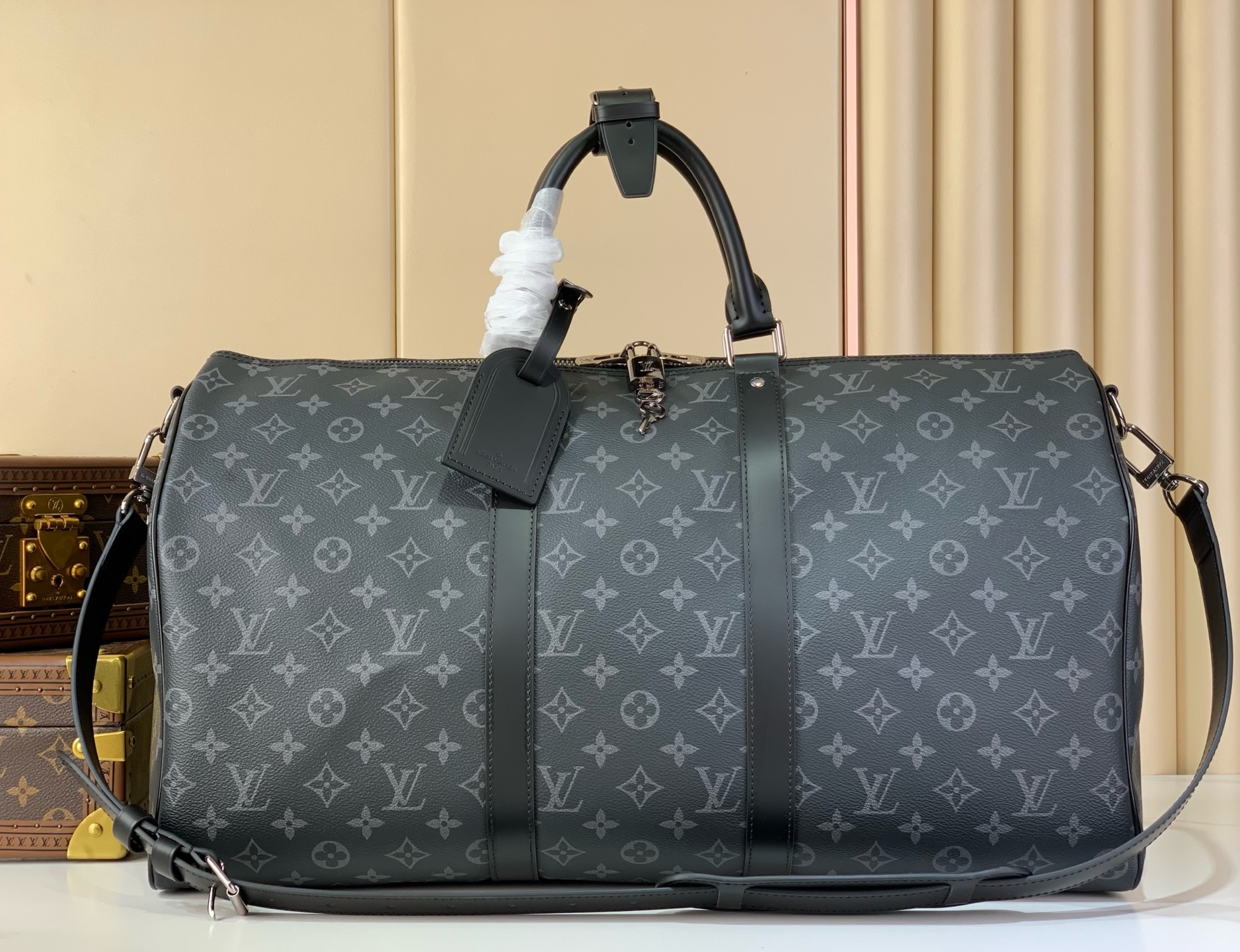 LV Style Beige Leather Travel Bag Lookbook Reference image 1
