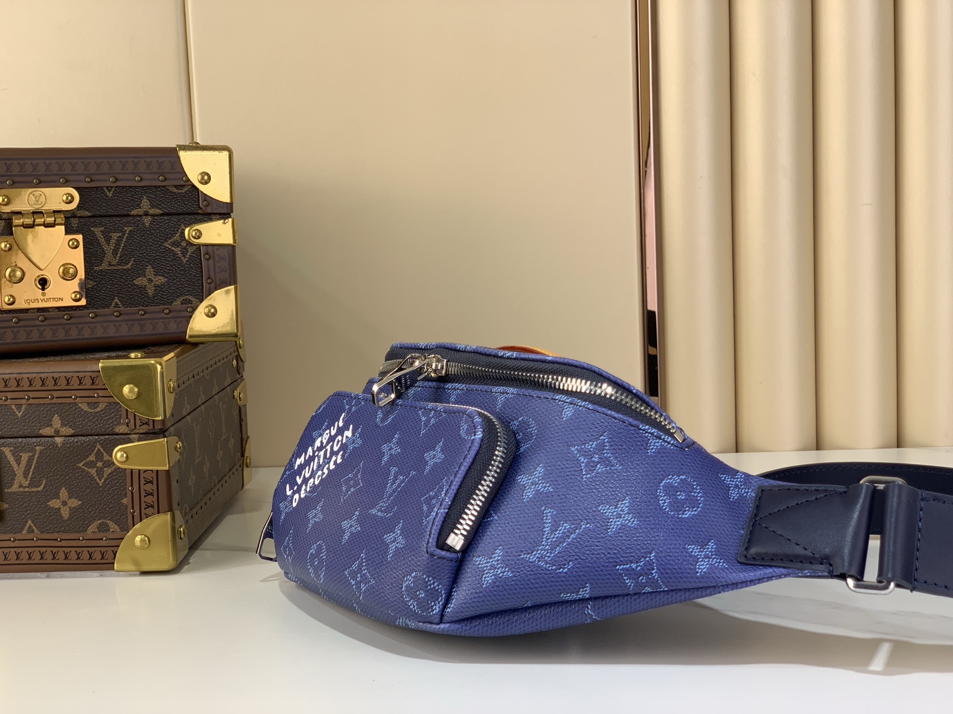LV Style Beige Leather Crossbody Bag Lookbook Reference image 2