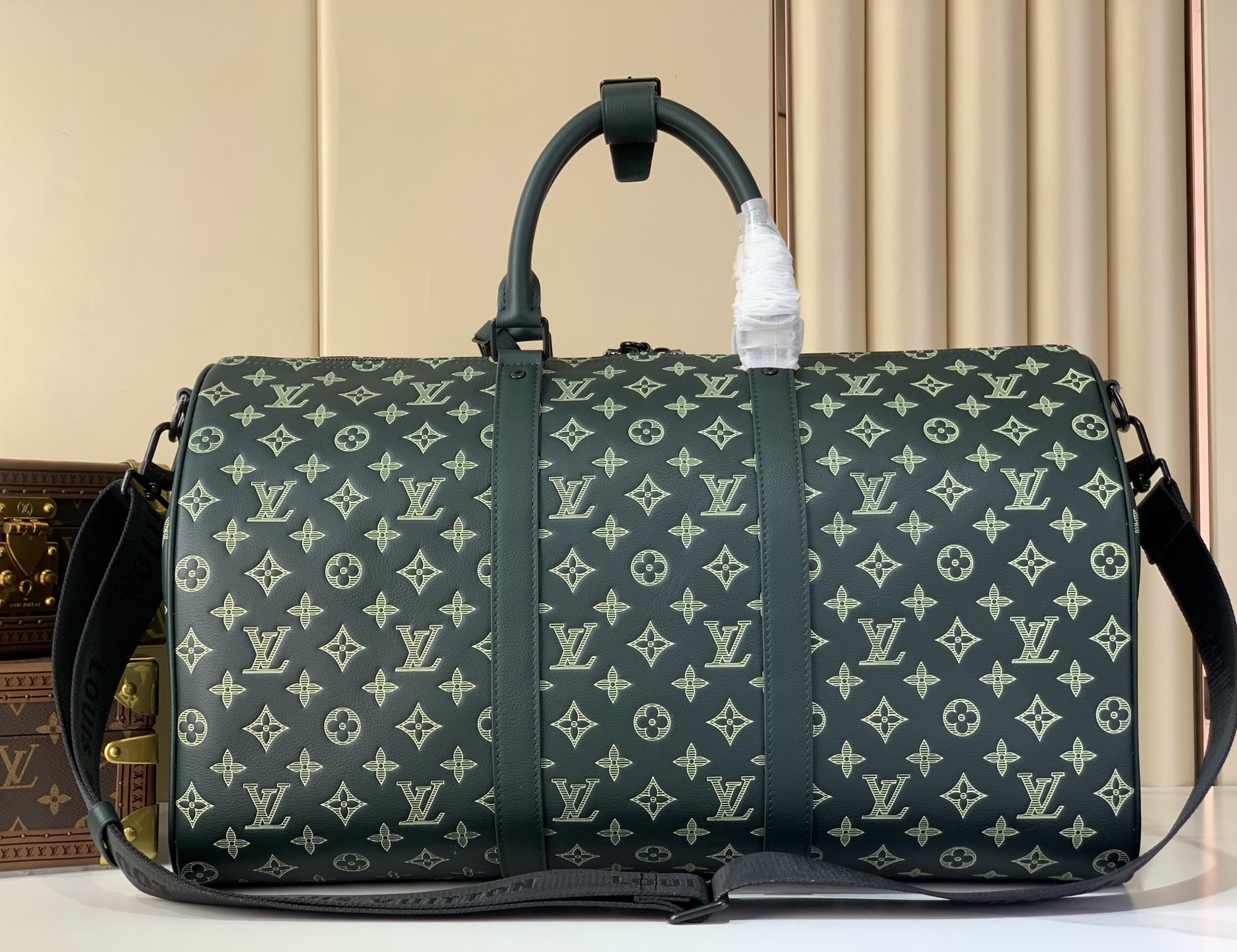 LV Style Beige Leather Travel Bag Lookbook Reference image 1