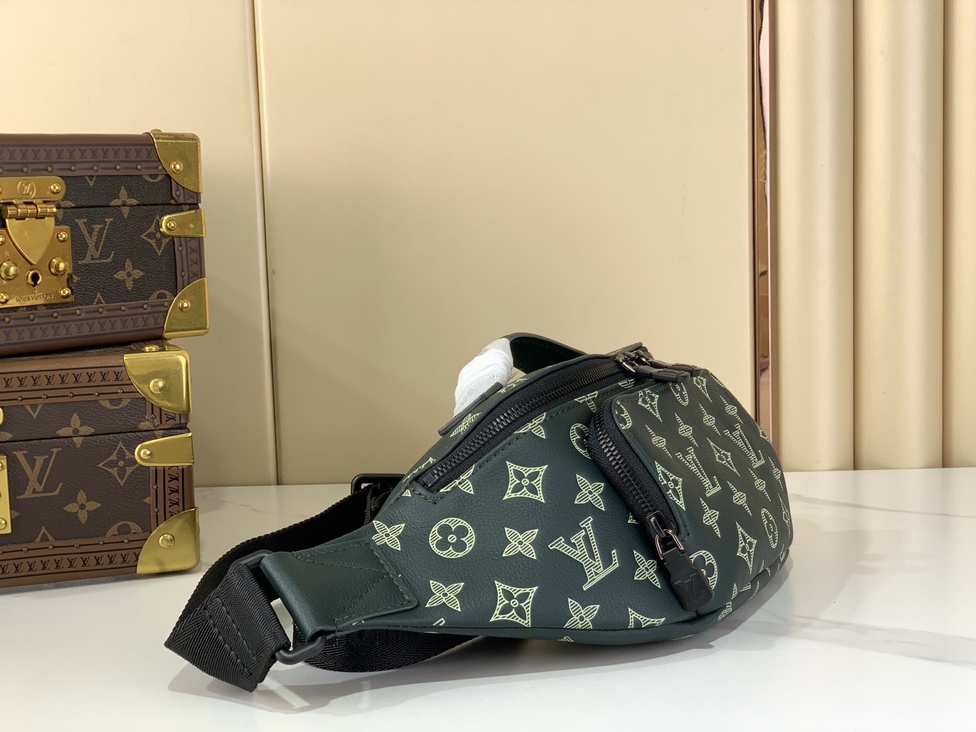 LV Style Beige Leather Crossbody Bag Lookbook Reference image 2