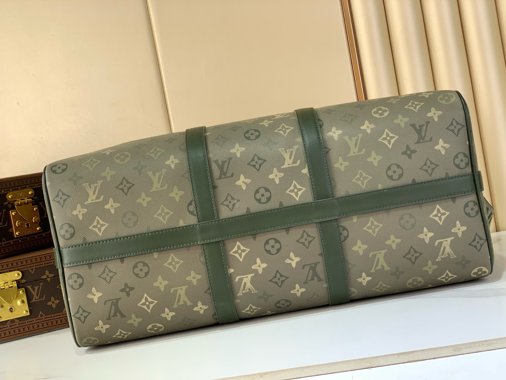 LV Style Beige Leather Travel Bag Bags Travel Bag detail image 4 from source 759909