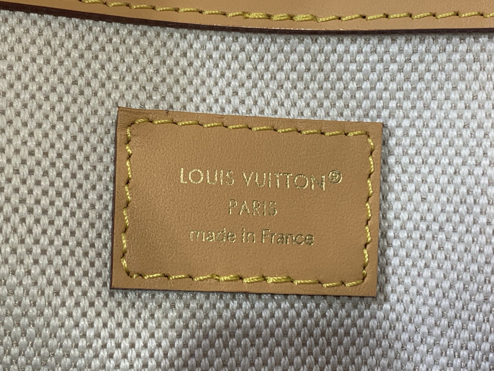 LV Style Beige Leather Travel Bag Bags Travel Bag detail image 9 from source 759909