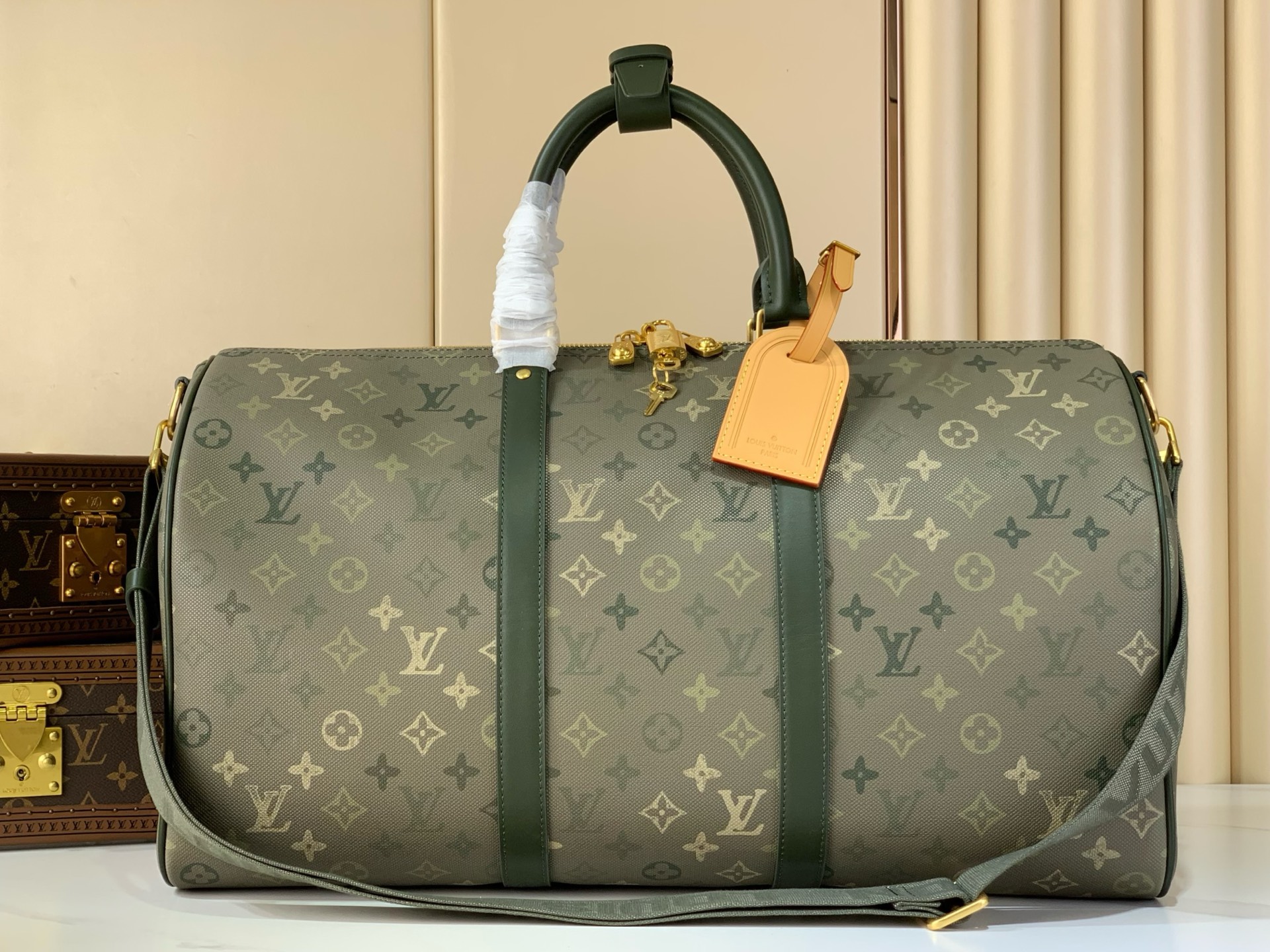 LV Style Beige Leather Travel Bag Lookbook Reference image 1
